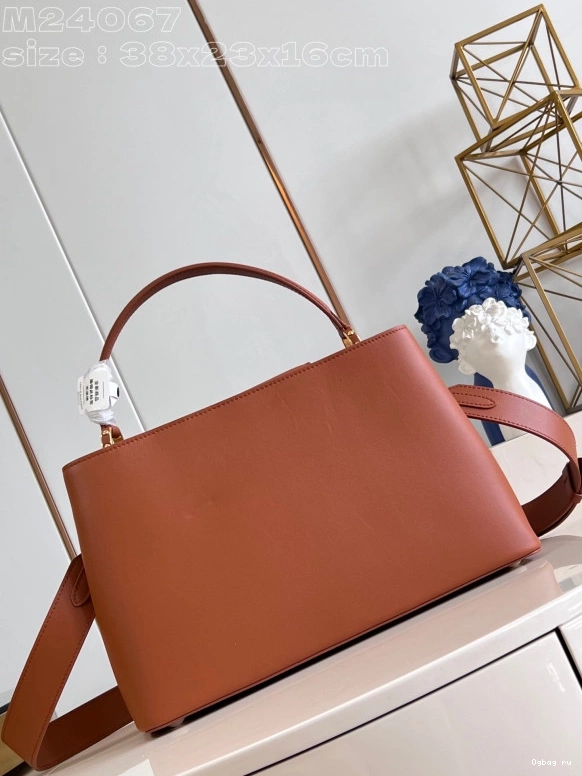 Souple-38*23*16CM VUITTON LOUIS GM Capucines 0712